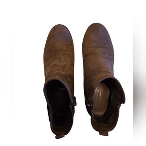 Liz Claiborne Brown Ankle Boots Size 7 1/2